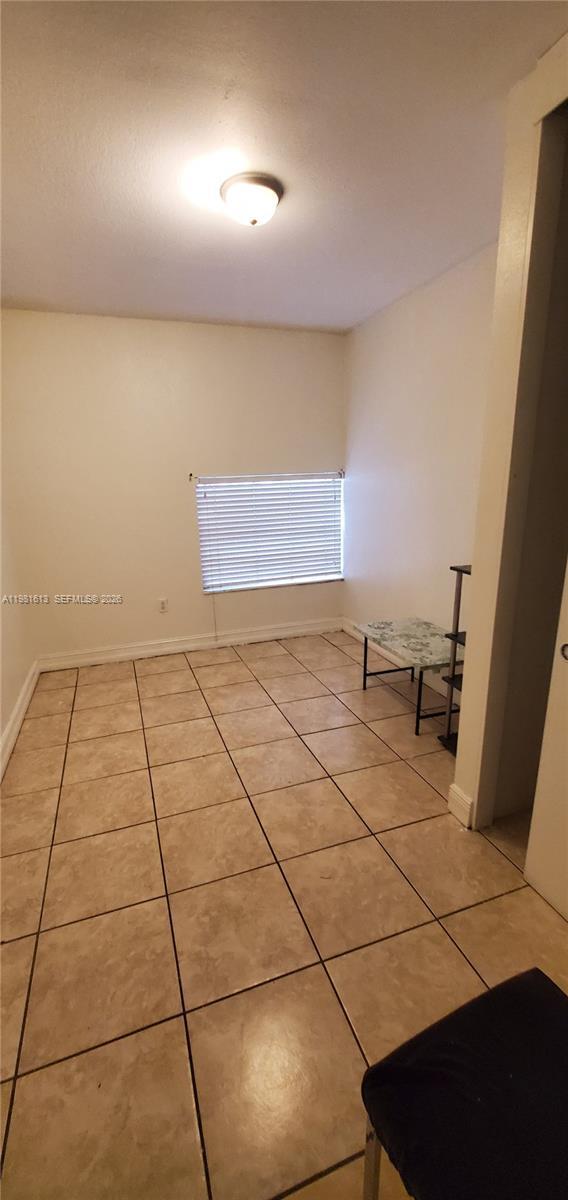 Building Photo - 1925 Madison St