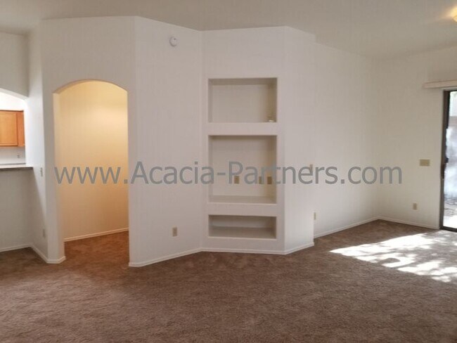 Building Photo - 3 Bedroom/2 Bath in Gated Community
