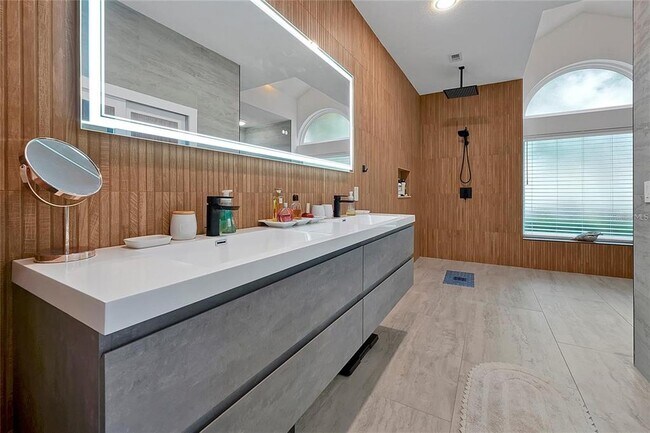 Building Photo - 7705 Apple Tree Cir