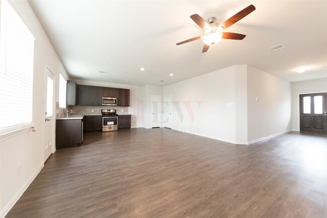 Building Photo - 2906 Orchid Ranch Dr