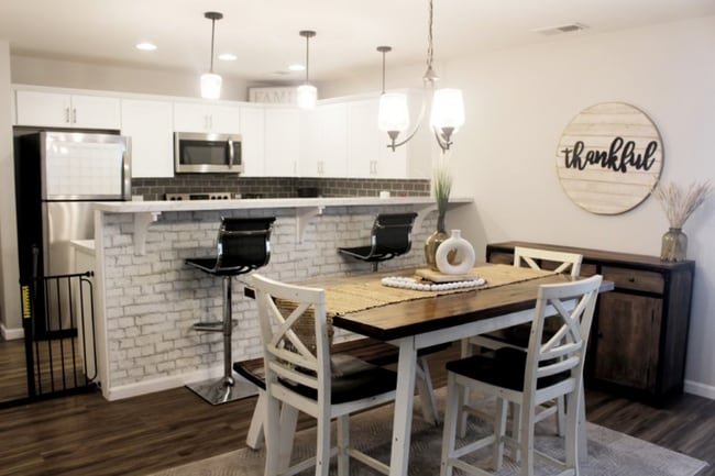 Building Photo - 521 S New York Ave