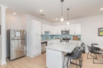 Building Photo - 111 Railroad Ave