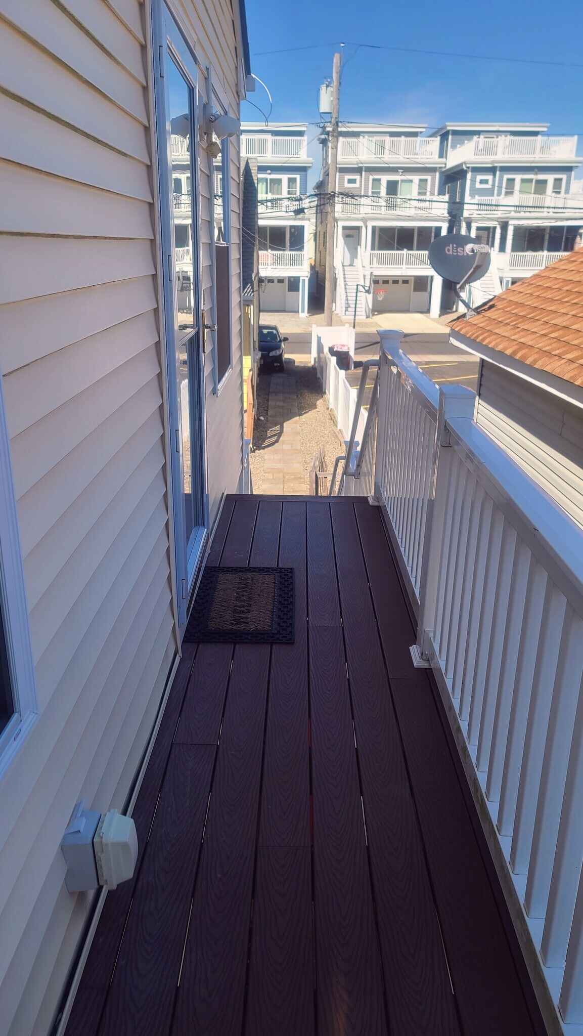 Building Photo - 213 Sheridan Ave