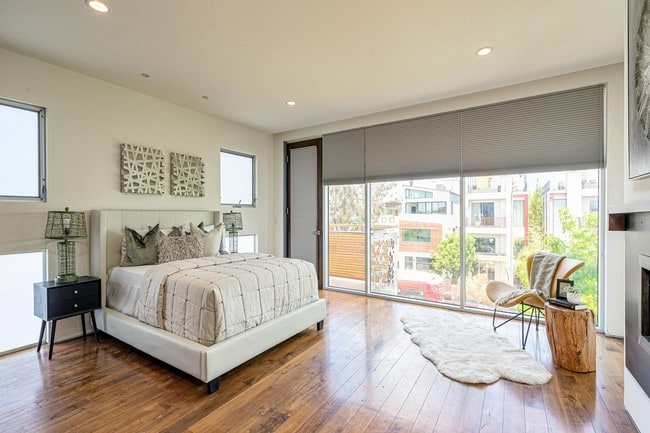 Building Photo - 414 Venice Way