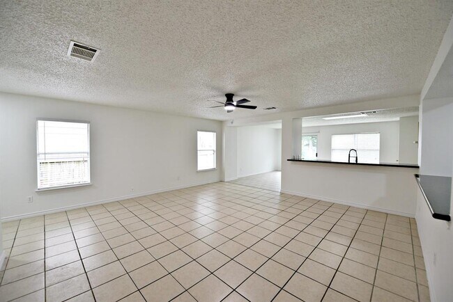 Building Photo - 1207 Birdie Cove