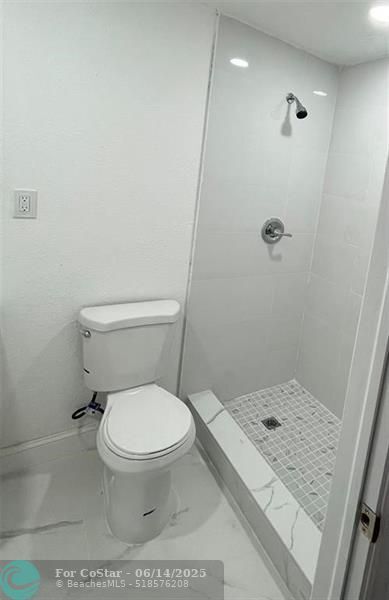 Building Photo - 1449 W 36th St