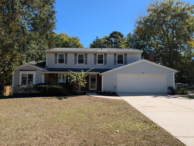 Primary Photo - Cozy 2 story, 5 bedroom, 3.5 bathroom hous...