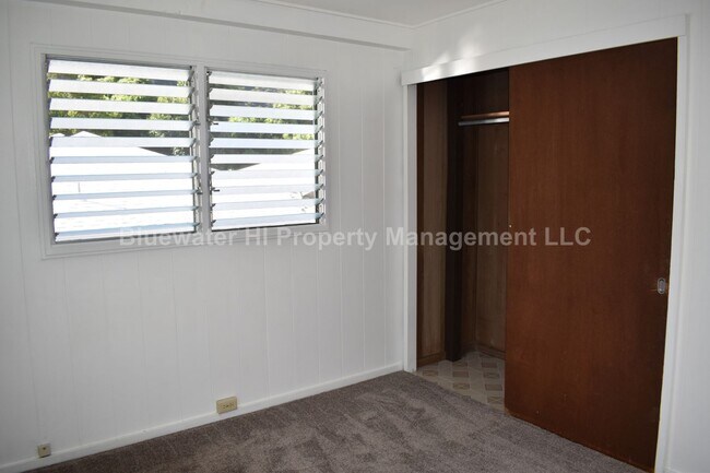 Building Photo - 2365 Palolo Ave