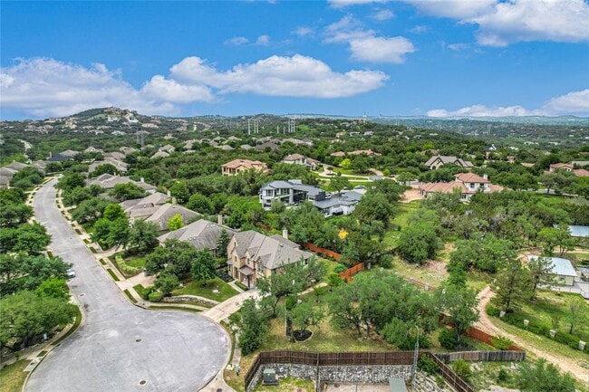 Building Photo - 223 Lake Como Dr