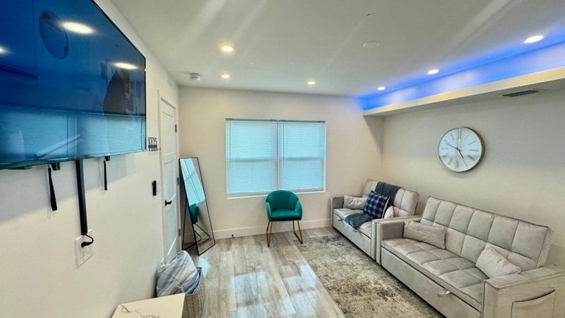 Building Photo - 617 Riverview Blvd