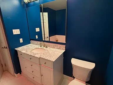 Building Photo - 353 Bristol Cir