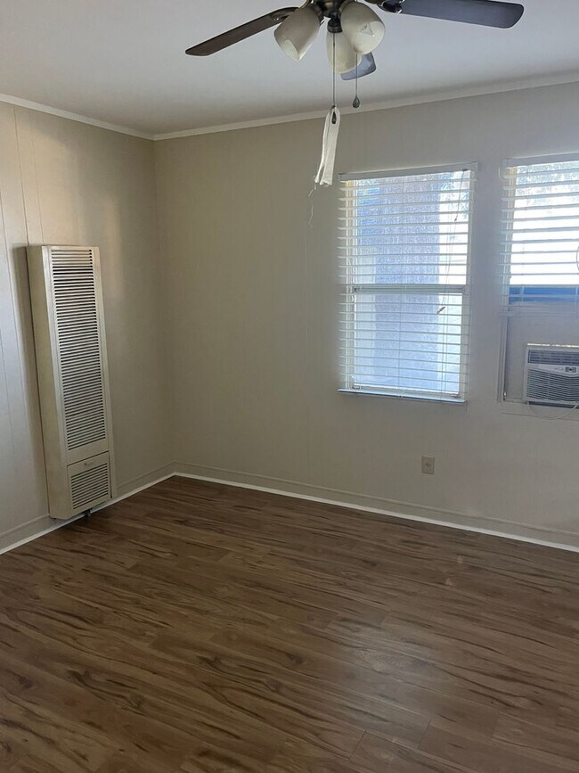 Building Photo - 19133 E Grace St