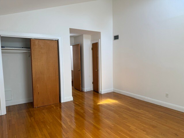 Building Photo - 14B Ashwood Rd