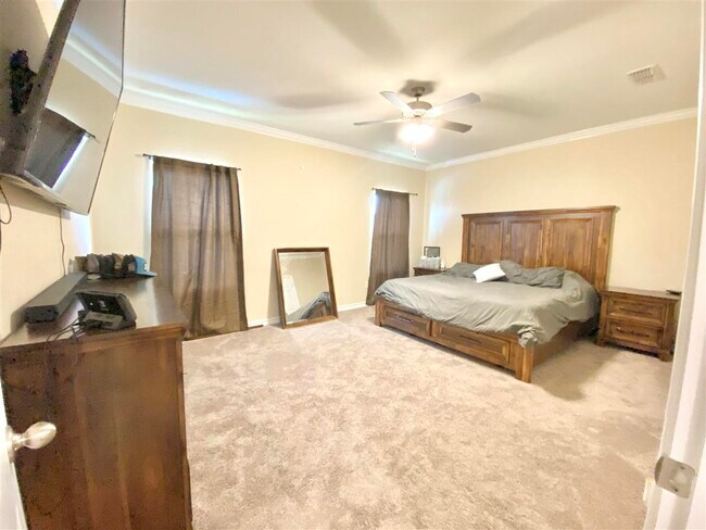 Building Photo - 1402 Orto Dr.