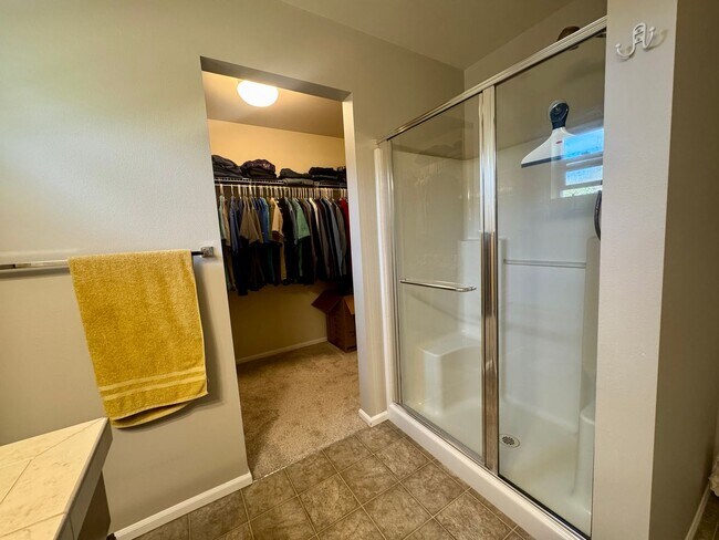 Building Photo - Refined Living in Lake Stevens | 3 Bedroom...