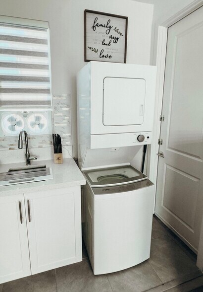 Washer and Dryer - 2415 Calle Grandon