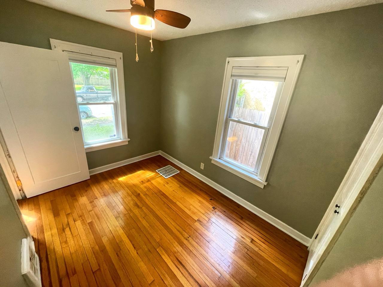 Bedroom - 4538 Colfax Ave N