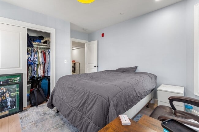 Building Photo - 32 Cameron Ave