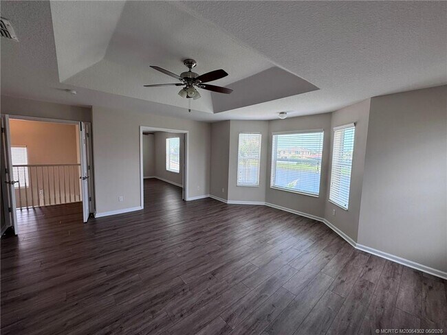 Building Photo - 11239 SW Barton Way