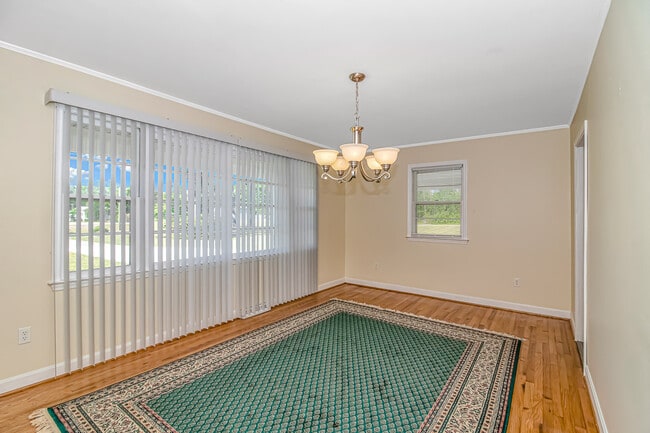 Building Photo - 1303 SC-90