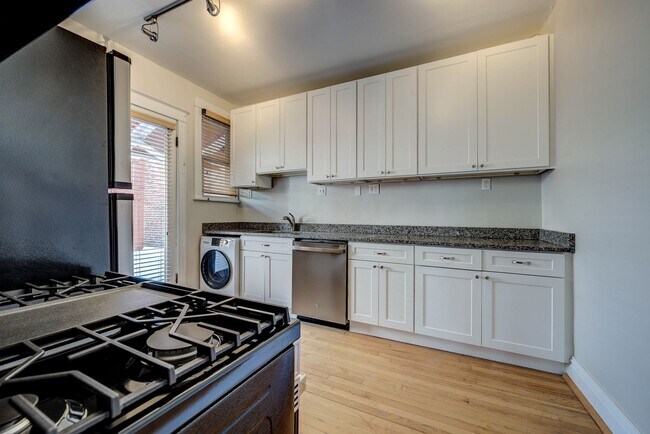 Building Photo - RARE OPPORTUNITY 1,200 SF ± Apartment in T...