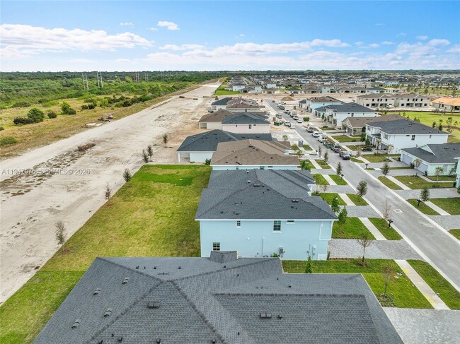 Building Photo - 1687 Hoot Owl Holw