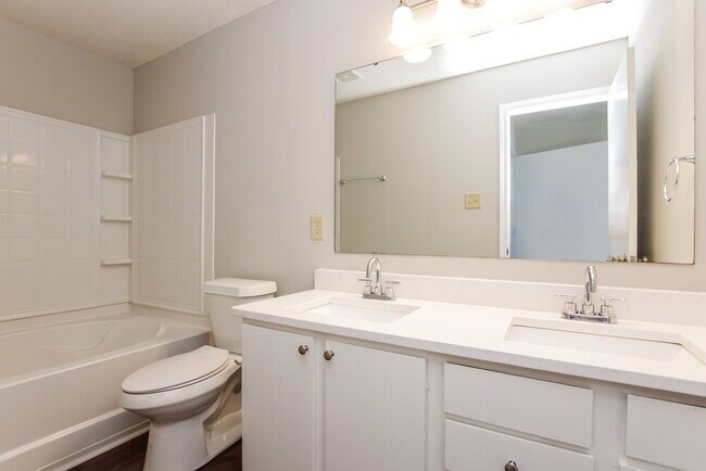 Building Photo - 6647 Wicked Oak Ln