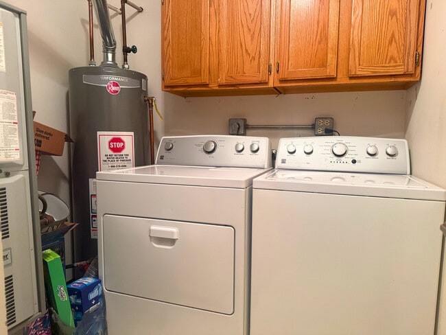 Building Photo - 247 Nantucket Harbor