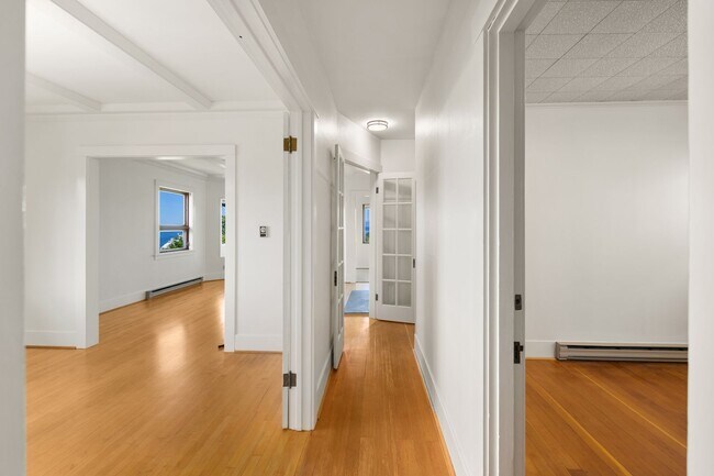 Building Photo - KIRKLAND ROSEHILL