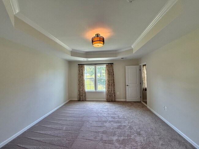Building Photo - 2177 Whispering Hollow Ln