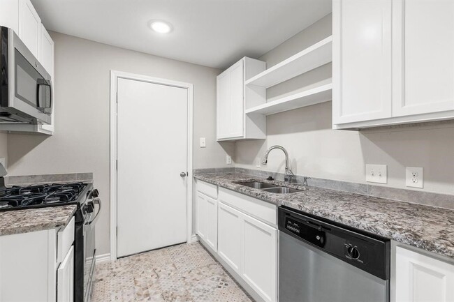 Building Photo - 4311 Hull St