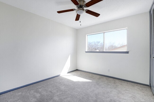Building Photo - 12614 Moss Hollow Ct