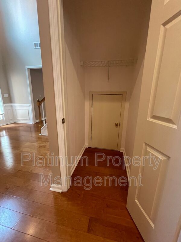 Building Photo - 4916 Durley Ln SE