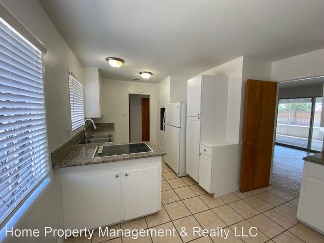 Building Photo - 3 br, 2 bath House - 3701 Apache Ln