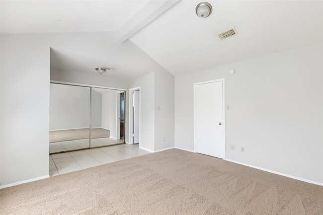 Building Photo - 7310 Maple Walk Dr