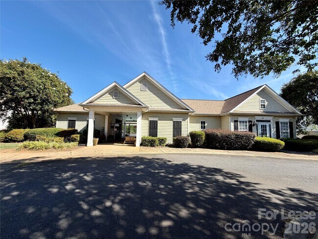 Building Photo - 4058 Glenlea Commons Dr