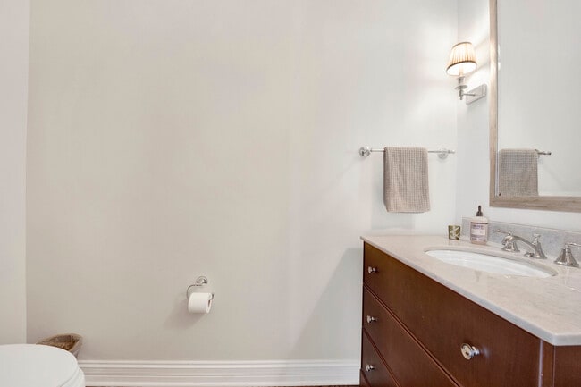 Building Photo - 460 Pennsylvania Ave