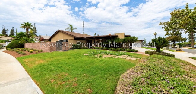 Building Photo - 5025 Pearblossom Dr