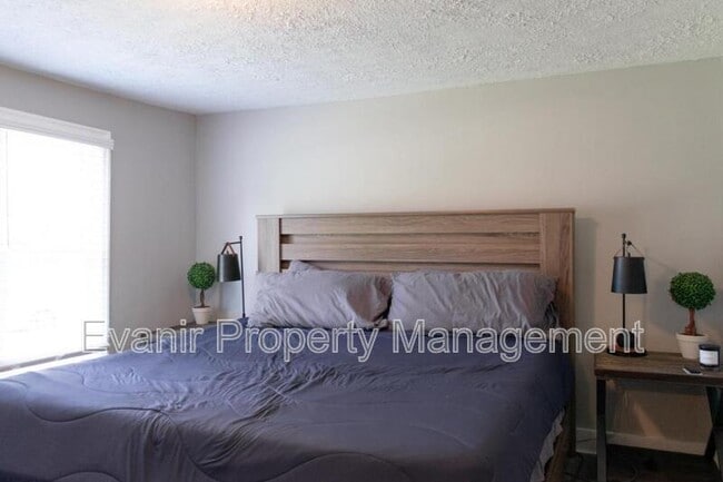 Building Photo - 2703 Merritt St