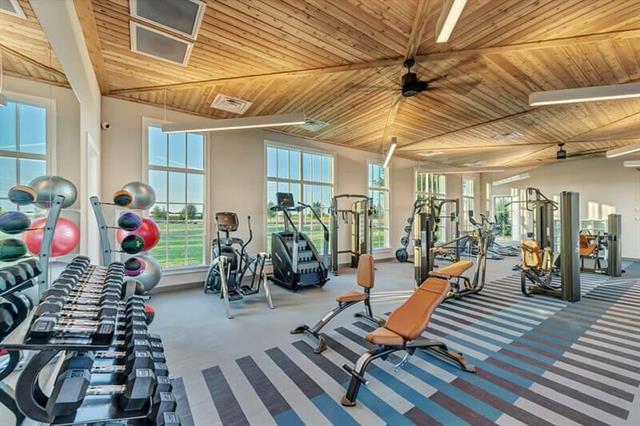 Building Photo - 8473 Gerbera Daisy Rd