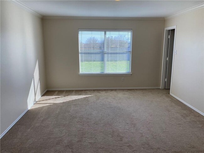 Building Photo - 804 Sherry Dr