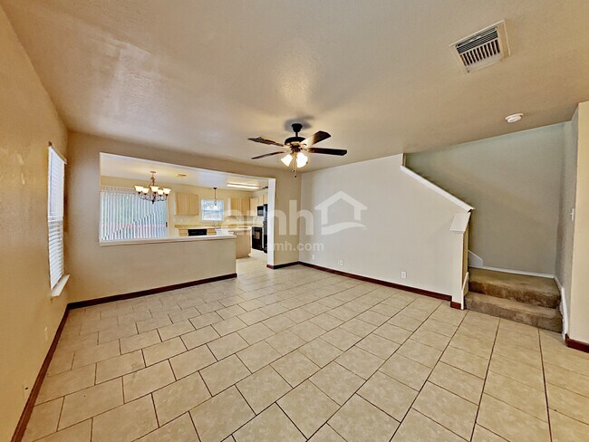 Building Photo - 4974 Bending Elms