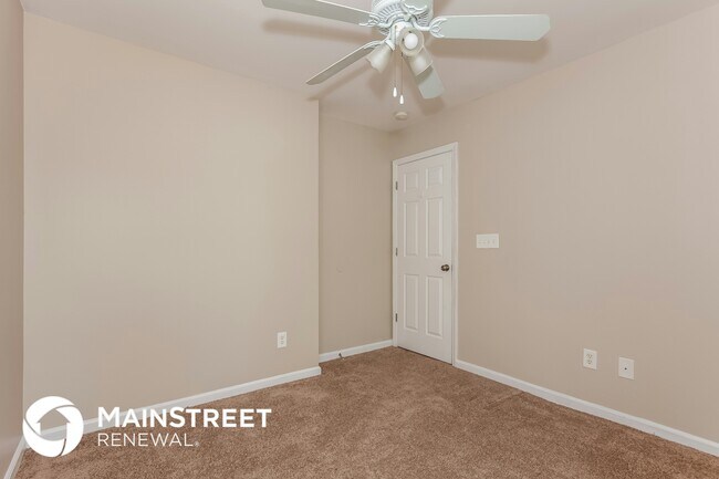 Building Photo - 5052 Osage Cir