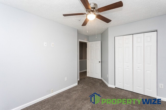 Building Photo - 10 Blackfoot Ct