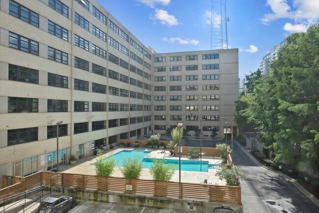 Building Photo - 878 Peachtree St NE