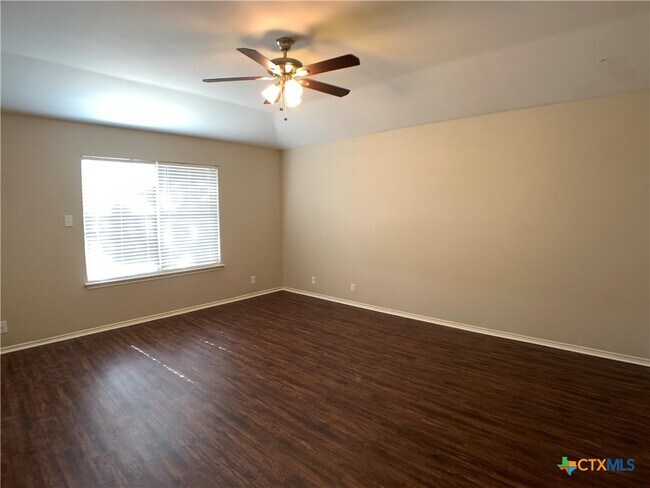 Building Photo - 2614 Dove Crossing Dr
