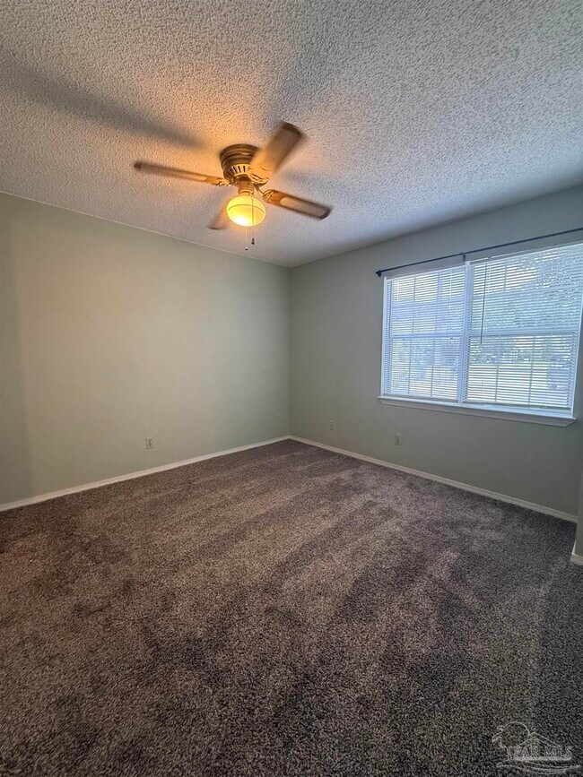 Building Photo - 3004 Cedarwood Village Ln