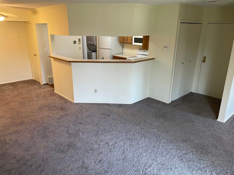 Building Photo - 1150 Tollis Pky