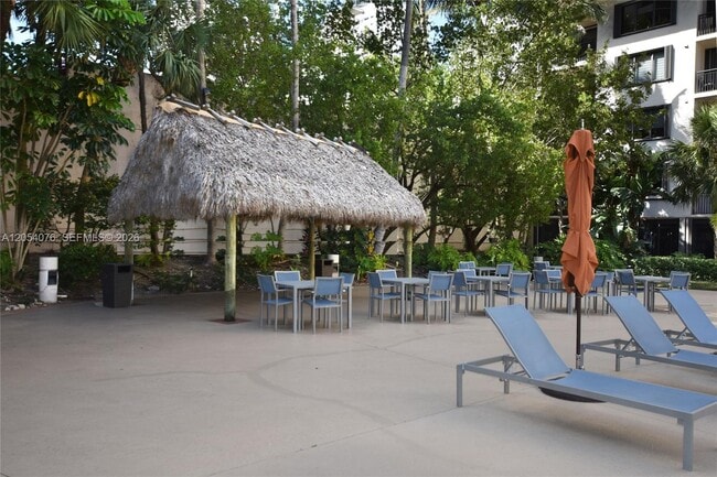 Building Photo - 540 Brickell Key Dr