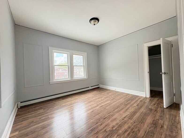 Unit 3 - 295 Renner Ave